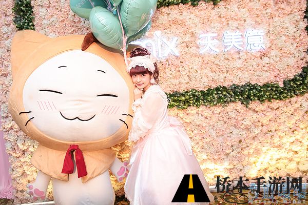 《奇迹暖暖》开启穿越第一站：lolita主题趴